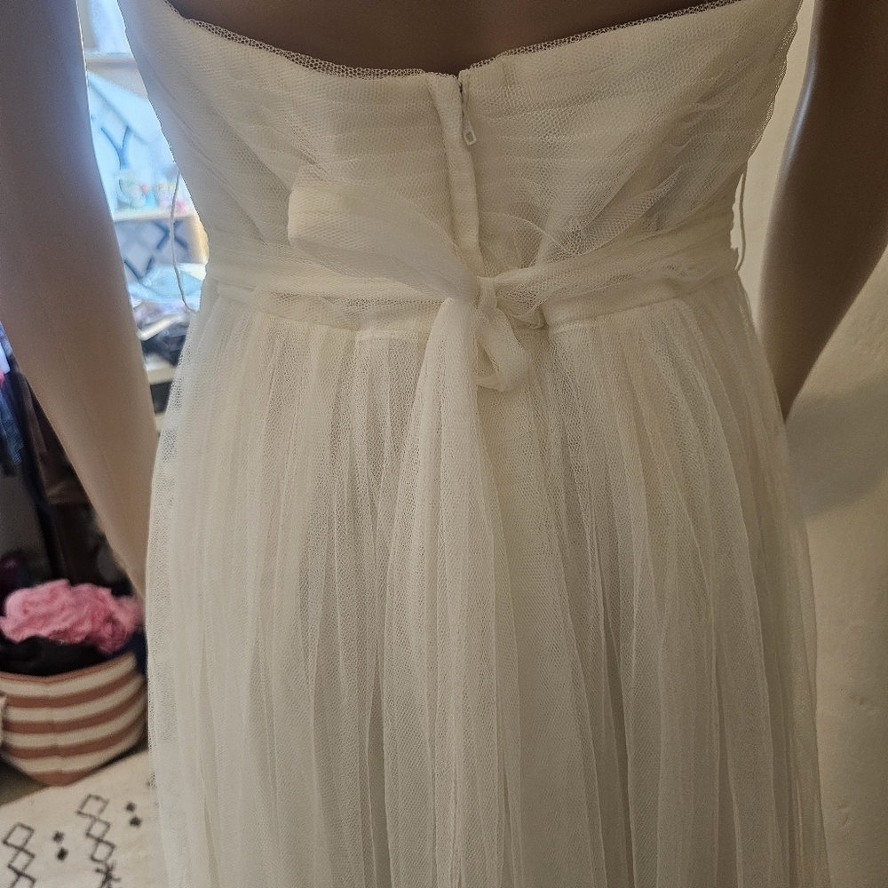 Strapless Sweetheart White Tulle Maxi Dress - Picture 9 of 16